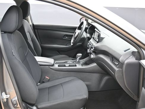 Used 2024 Nissan Sentra S FWD image 30