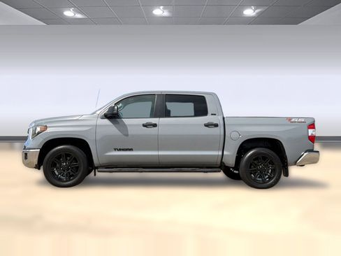 Used 2019 Toyota Tundra SR5 w/ SR5 Upgrade Package image 2