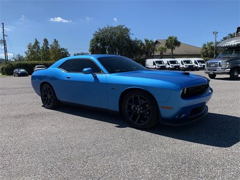 Used 2023 Dodge Challenger R/T w/ Blacktop Package image 2