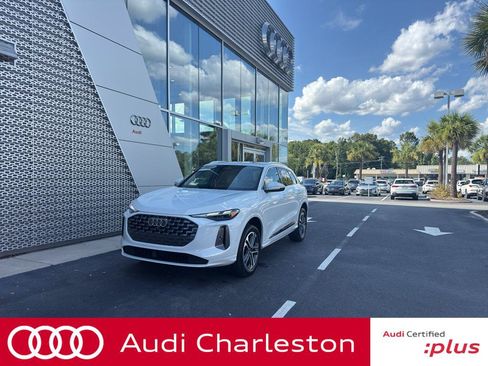 Certified 2025 Audi Q5 Premium w/ Convenience Package AWD/4WD image 1
