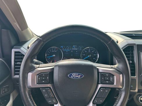 Used 2019 Ford Expedition Max Platinum AWD/4WD image 17