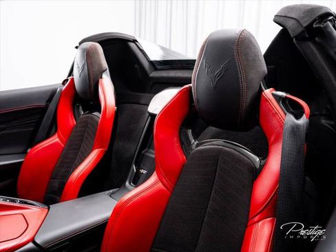Used 2025 Chevrolet Corvette Z06 w/ Z07 Performance Package RWD image 30