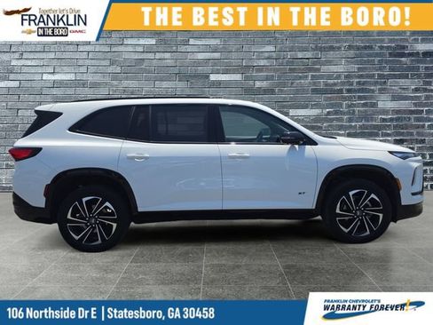 Used 2025 Buick Enclave Sport Touring w/ Power Package FWD image 7