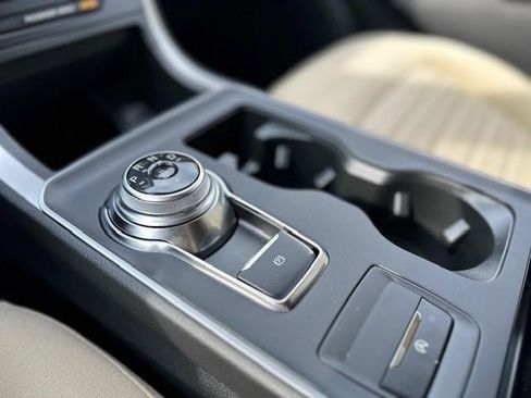 New 2024 Ford Edge SE image 39