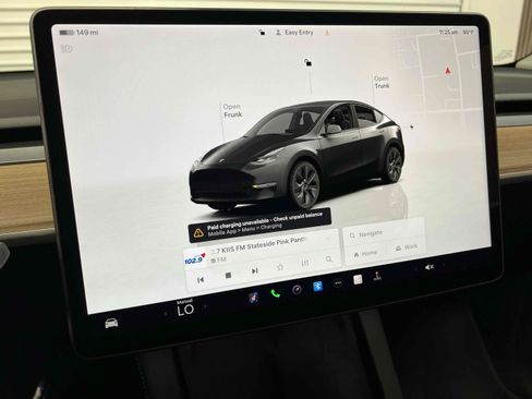 Used 2025 Tesla Model Y Long Range AWD/4WD image 8
