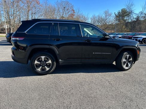 Used 2023 Jeep Grand Cherokee 4WD 4xe image 5