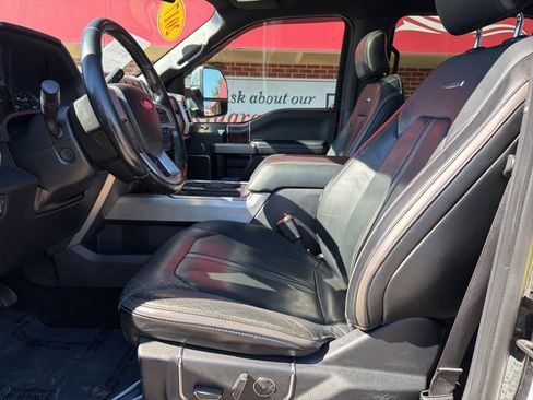 Used 2017 Ford F250 Platinum w/ Platinum Ultimate Package AWD/4WD image 20