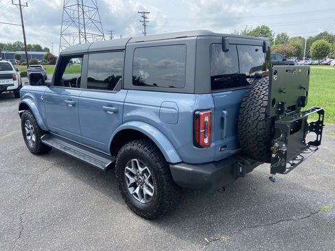 Used 2025 Ford Bronco Outer Banks AWD/4WD image 6