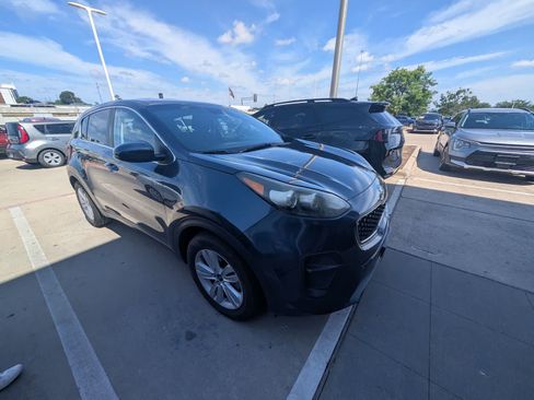 Used 2018 Kia Sportage LX FWD image 8