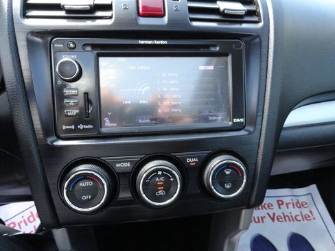Used 2014 Subaru Forester 2.5i Touring AWD/4WD image 22