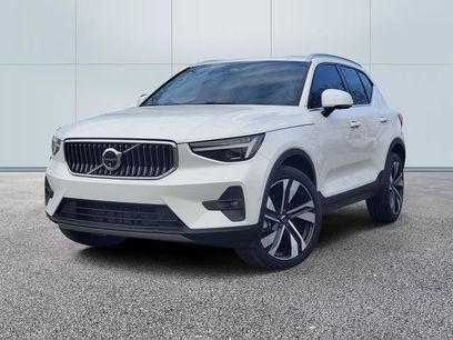 Certified 2024 Volvo XC40 B5 Plus w/ Protection Package Premier