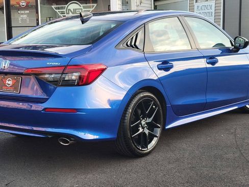 Used 2022 Honda Civic Sport image 6