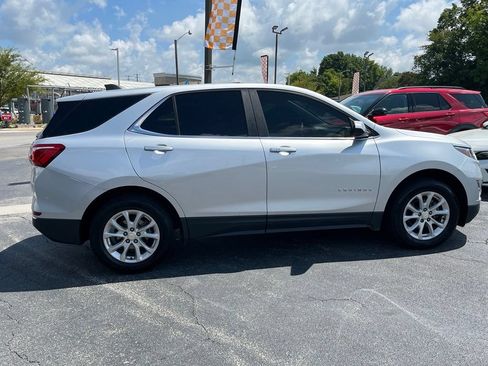 Used 2021 Chevrolet Equinox LT AWD/4WD image 12