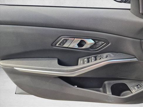 Certified 2023 BMW 330i Sedan w/ Convenience Package RWD image 9
