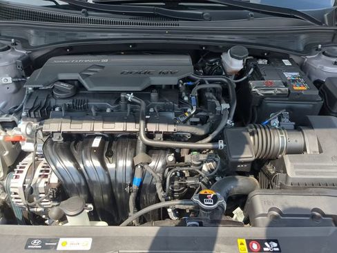Used 2024 Hyundai Elantra SEL FWD image 36