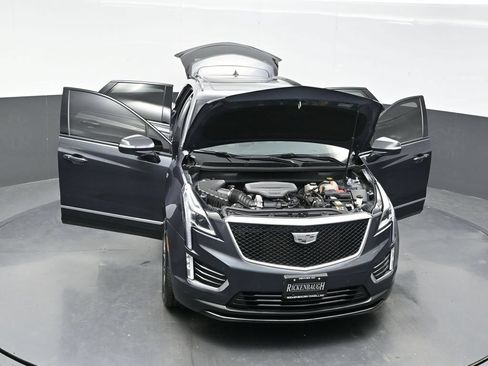 Certified 2022 Cadillac XT5 Sportv w/ LPO, Floor Liner Package AWD/4WD image 35