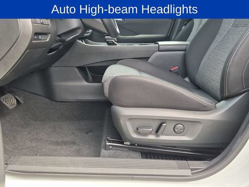 Used 2023 Nissan Rogue SV AWD/4WD image 10