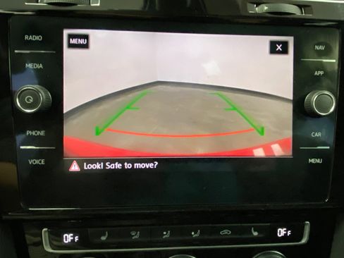 Used 2018 Volkswagen GTI S image 33