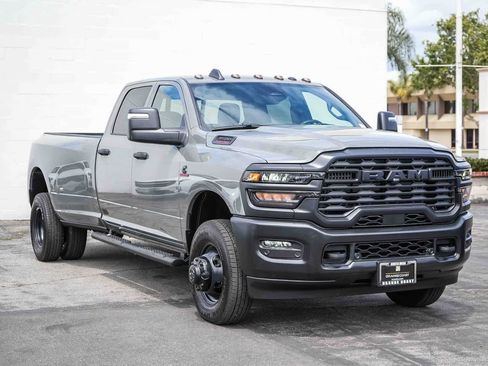 New 2026 RAM 3500 Tradesman AWD/4WD image 3