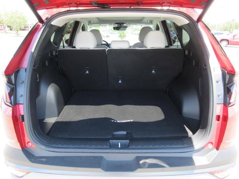 Used 2025 Hyundai Tucson Limited FWD image 37
