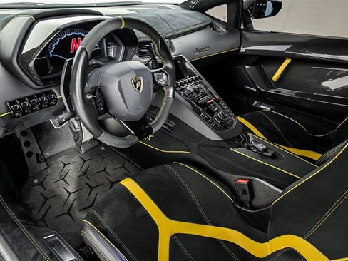Used 2017 Lamborghini Aventador LP 750-4 Superveloce AWD/4WD image 15
