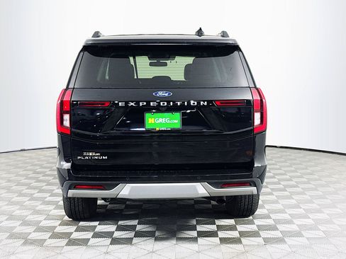 Used 2025 Ford Expedition Platinum AWD/4WD image 7