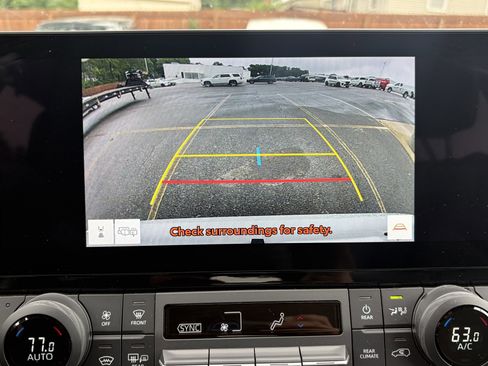 Used 2025 Toyota Grand Highlander AWD image 26