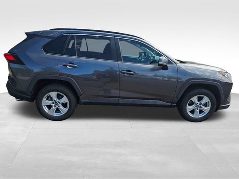Used 2020 Toyota RAV4 XLE AWD/4WD image 13