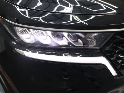 Used 2023 Kia Sorento LX FWD image 29