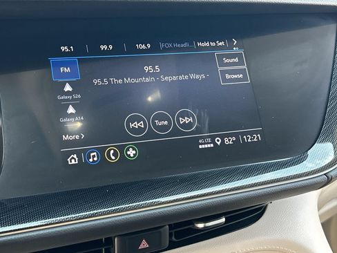 Used 2023 Buick Envision Preferred FWD image 13