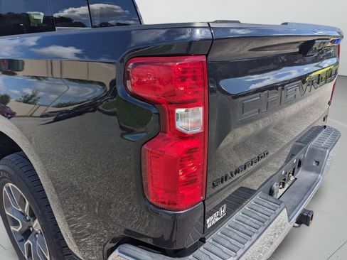 Used 2022 Chevrolet Silverado 1500 LT w/ All Star Edition Plus RWD image 7