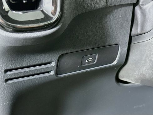 Used 2023 Volvo C40 P8 Recharge Plus AWD/4WD image 17