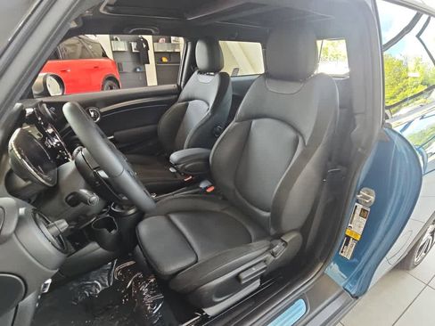 Used 2024 MINI Cooper S FWD image 4