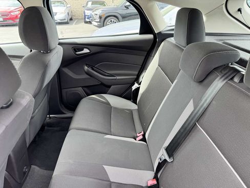 Used 2013 Ford Focus SE FWD image 29