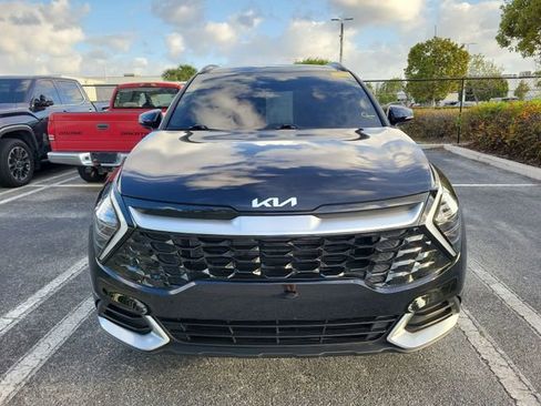 Used 2025 Kia Sportage EX w/ Premium Package image 2