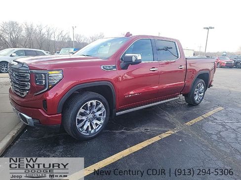 Used 2024 GMC Sierra 1500 Denali w/ Denali Reserve Package AWD/4WD image 1