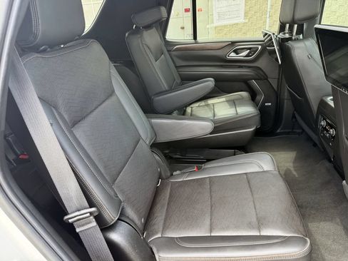 Used 2021 Chevrolet Tahoe High Country w/ Premium Package AWD/4WD image 32