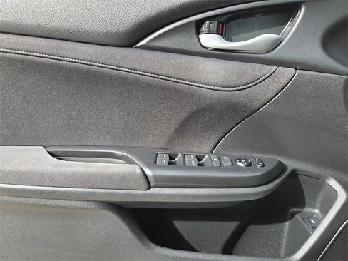 Used 2021 Honda Insight EX image 25