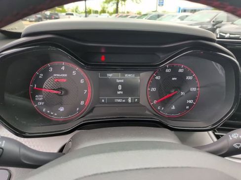 Certified 2025 Chevrolet Trax RS w/ Driver Confidence Package FWD image 21