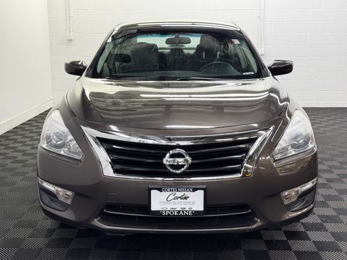 Used 2013 Nissan Altima 2.5 S FWD image 5