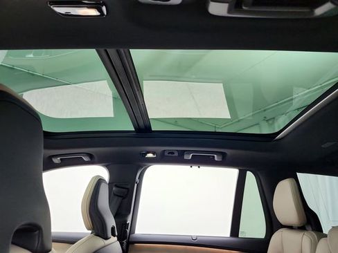 New 2026 Volvo XC90 T8 Ultra w/ Protection Package Premier image 22