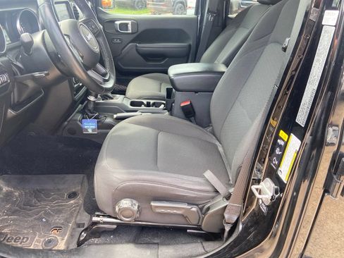 Used 2022 Jeep Gladiator Sport AWD/4WD image 30