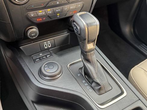 Used 2019 Ford Ranger Lariat w/ Equipment Group 501A Mid image 40