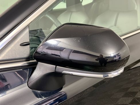 Used 2021 Toyota Camry SE image 12