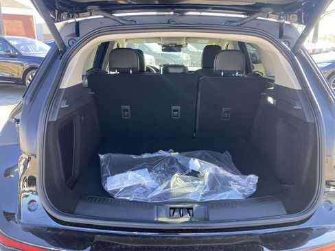 New 2026 Lincoln Corsair Premiere image 15