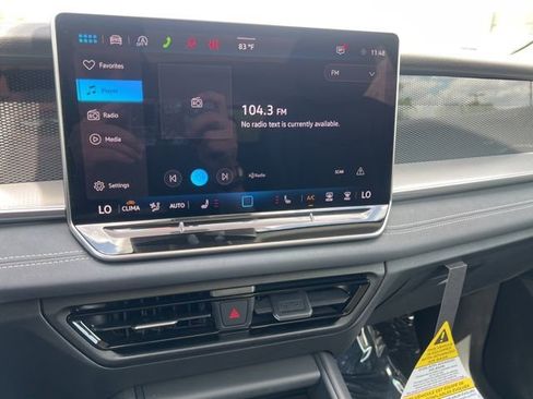 New 2026 Volkswagen Tiguan SE AWD/4WD image 17