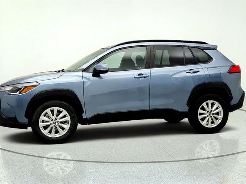 Used 2024 Toyota Corolla Cross LE FWD image 8