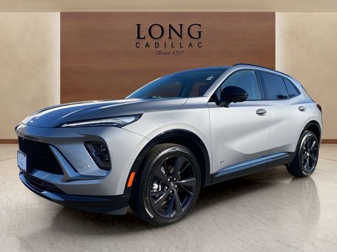 Used 2025 Buick Envision Sport Touring image 1