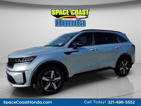 Used 2022 Kia Sorento S FWD image 7