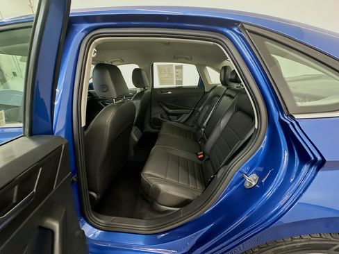 Used 2024 Volkswagen Jetta SE image 28